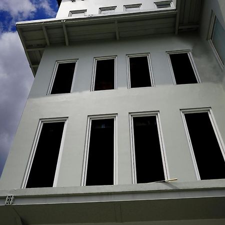 Urooms Senayan Dżakarta Zewnętrze zdjęcie