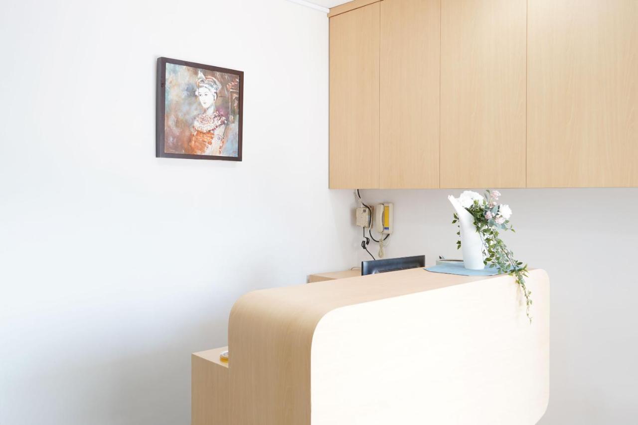 Urooms Senayan Dżakarta Zewnętrze zdjęcie